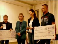Der Tennisverein erhält Spende über 1.700,- €